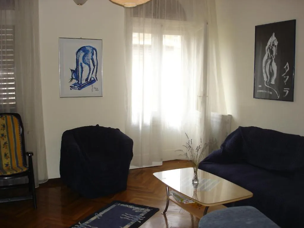 Green Market Apartment Opatija 0*,
