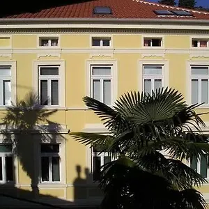 Damir Apartment